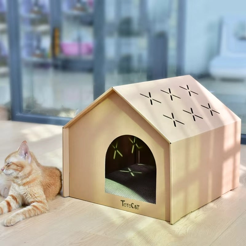 Toto Cat Scratching House